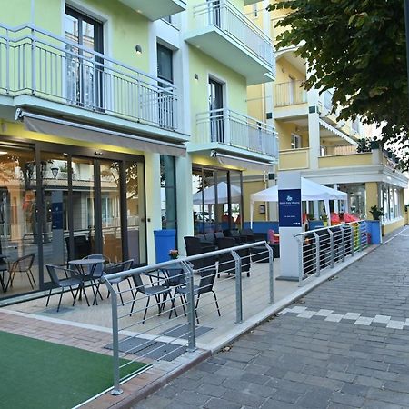 Hotel Italy Мисано Адриатико Екстериор снимка