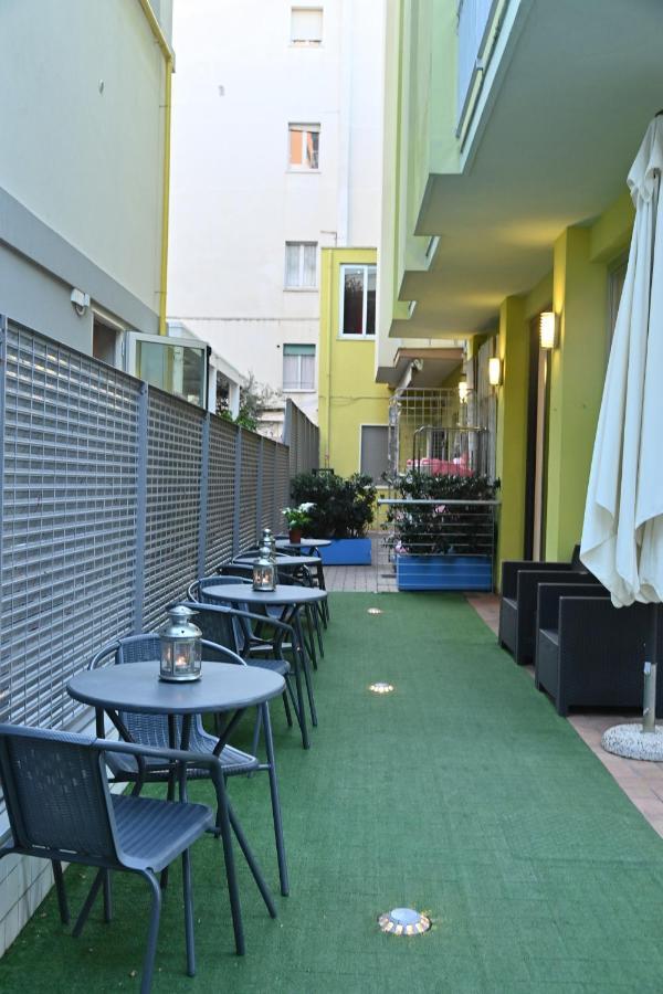Hotel Italy Мисано Адриатико Екстериор снимка