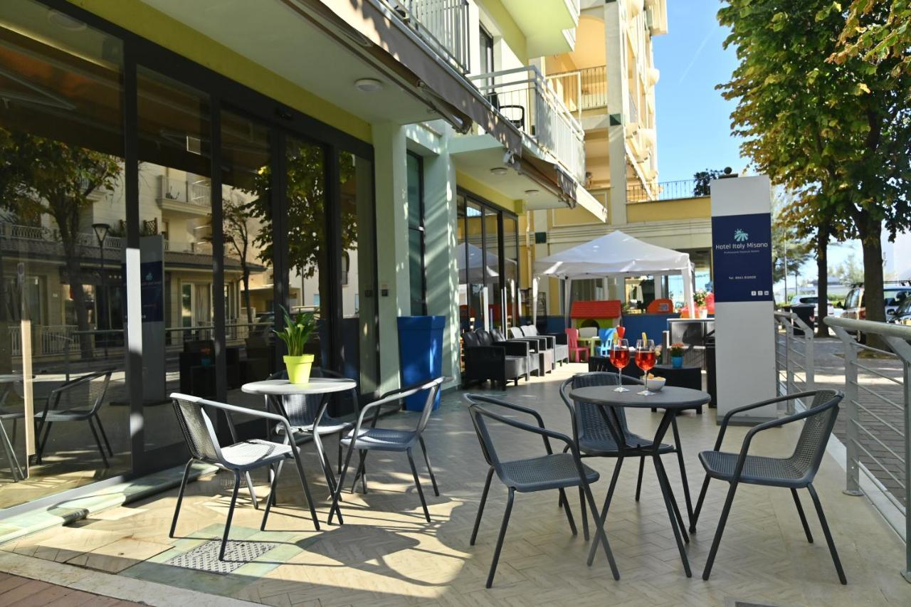 Hotel Italy Мисано Адриатико Екстериор снимка